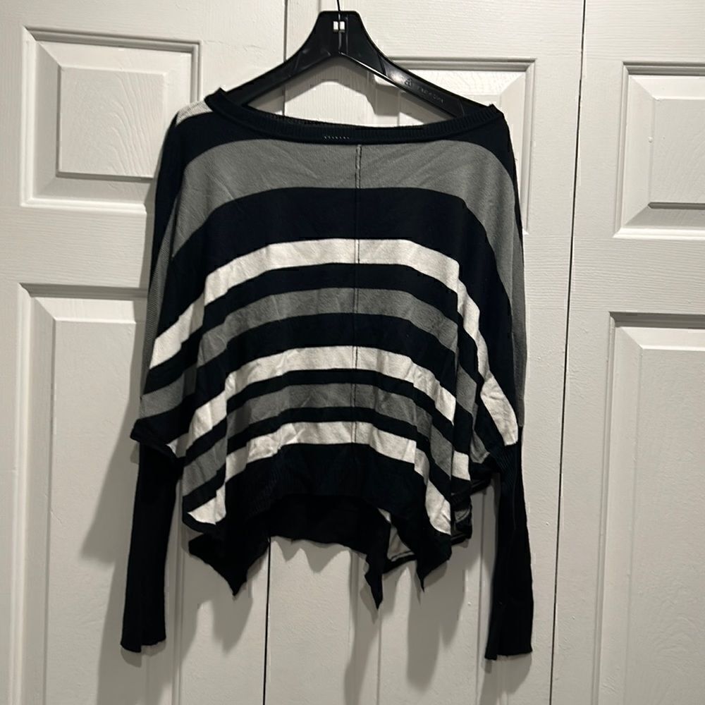 RD Style Striped Sweater, Size Medium
